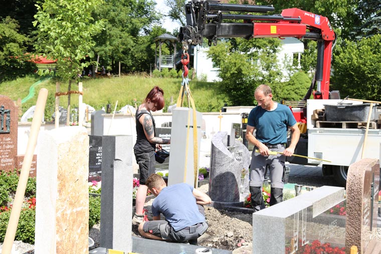 Steinmetz Baldauf bei Immenstadt im Allgäu -  Leistungen am Friedhof